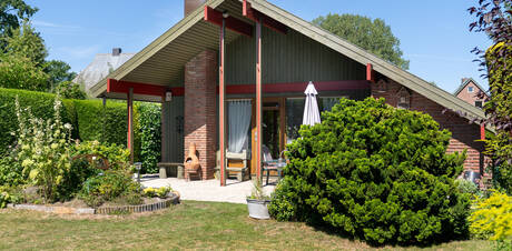 Reserviert !!!  Charmantes Holzhaus in idyllischer Dorflage von Manhagen - ideal als Wochenendhaus oder Erstwohnsitz