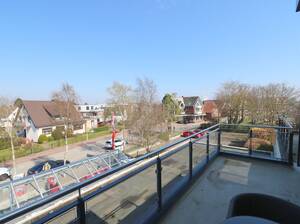 Wenige Meter zum D&uuml;nenpark und Zentrum!
Moderne und helle 2-Zimmer-Wohnung mit Dachterrasse